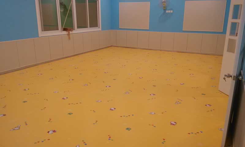 天津西青區萊茵陽光雙語幼兒園地板