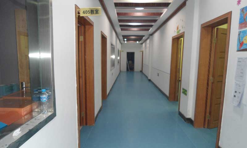 pvc地板和地板、瓷磚相比有什么差別？