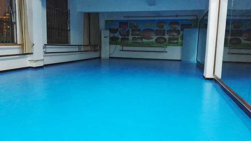 舞蹈室地板企業應該“看人上菜”